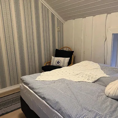 Apartment Ny Gardsleilighet I Nevlunghavn