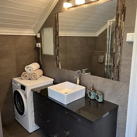 Ny Gårdsleilighet I Nevlunghavn Lägenhet *